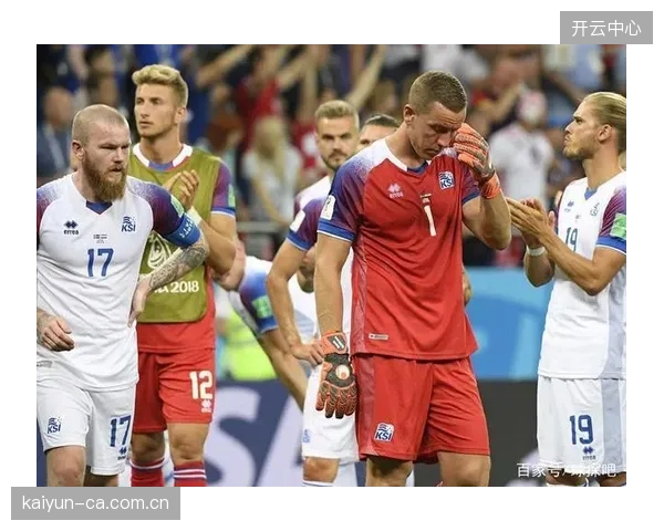 小组赛次战土耳其成出线关键战,澳大利亚需要在中场对抗中占据优势。 小组赛次战土耳其成出线关键战,澳大利亚需要在中场对抗中占据优势。
